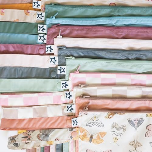 Tiny Twinkle Mess Proof Wet Bags | 2-Pack Reusable Waterproof Wet Bags for Swimsuits | Baby Clothes | Travel & Diaper Bag (Black, Green Checkers) - Image 5